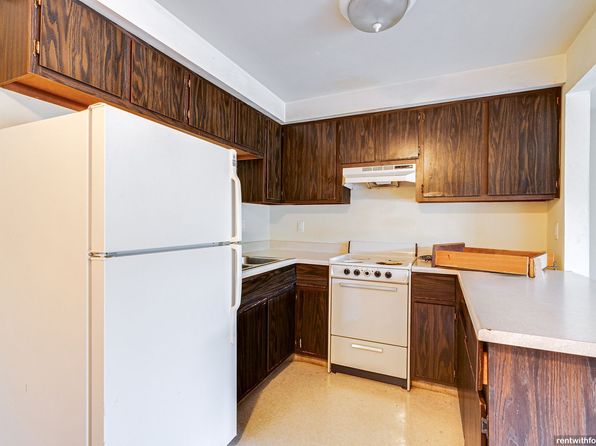 2323 Eastman Ave #1004-01