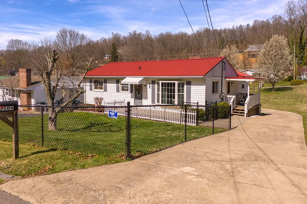 Property photo 4