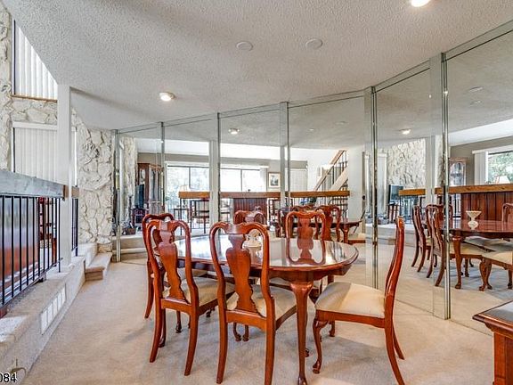 5th image of 28 Kingsberry Dr #28
