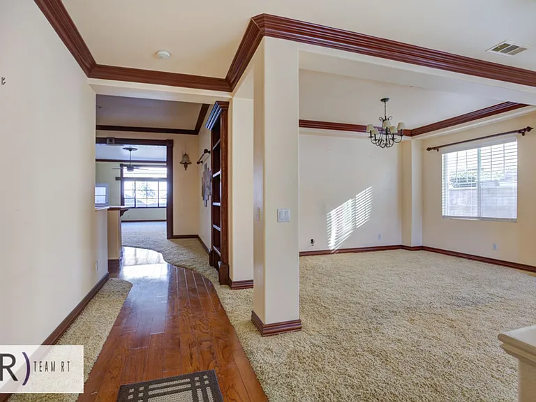 13724 Beaconsfield Ln — Photo 10