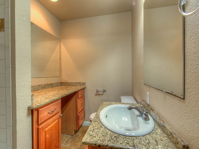 4805 Evans Avenue — Photo 15