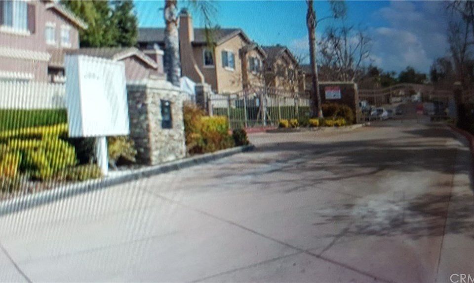 1st image of 39908 Millbrook Way