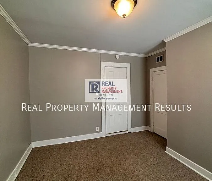 309 Chandler Ave #4 — Photo 8