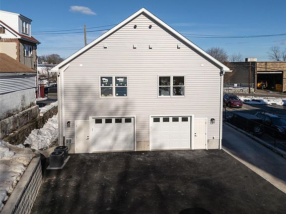 2nd image of 306 South Regent street