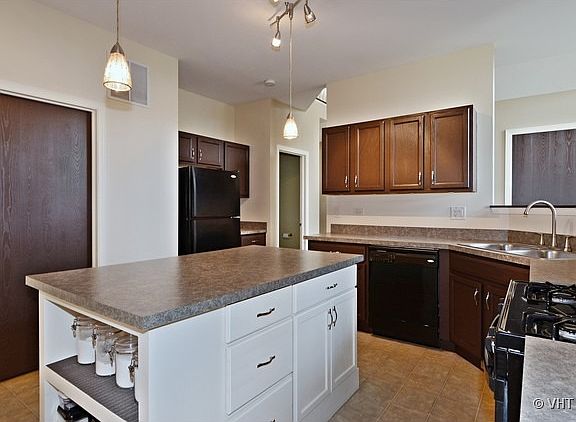 4th image of 2204 Summerlin Dr