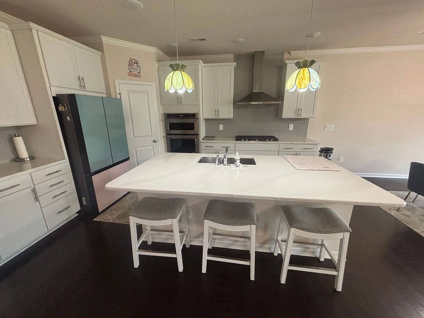 Room in 5 Bedroom Home at Aintree Ave — Photo 2