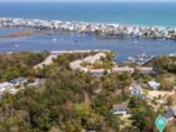 4th image of 130 Lighthouse Dr