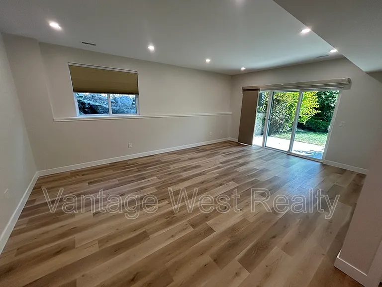 1342 Shaunna Rd #14 — Photo 4
