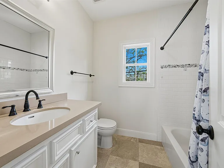 4923 Palmetto St — Photo 42