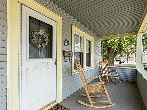 5th image of 19 Sherwood Ave