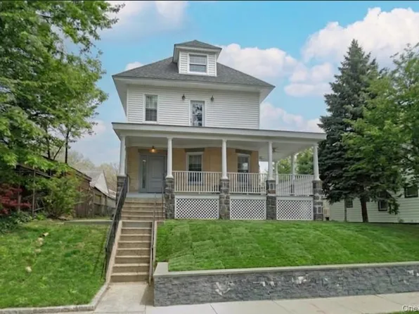 3215 Murray Lane, Flushing, NY 11354