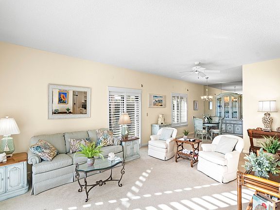 5th image of 1700 Ocean Dr APT 107