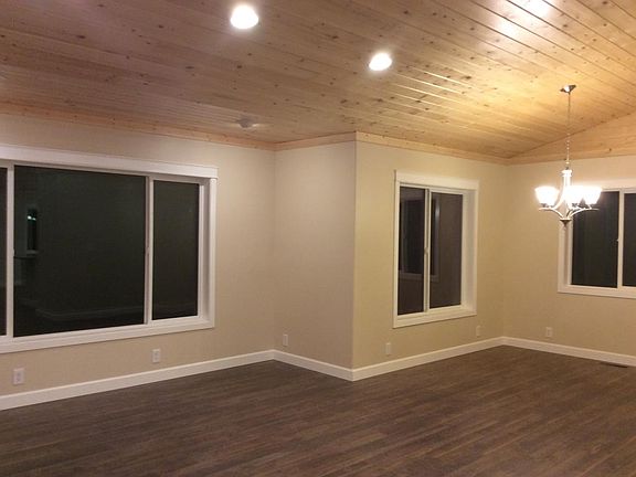 Formal Dining Rm off LR