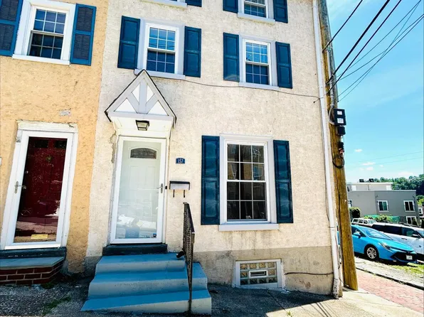 157 Gay St, Philadelphia, PA 19127