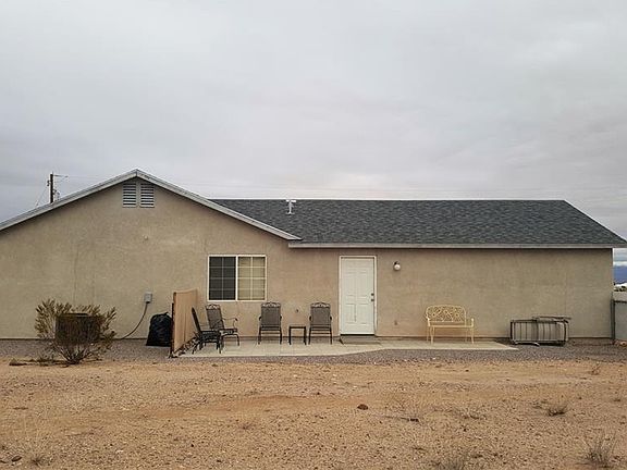3rd image of 7943 W Shipp Dr