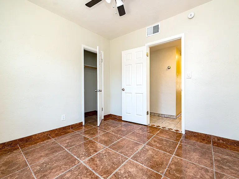 115 S Palomas Ave — Photo 16
