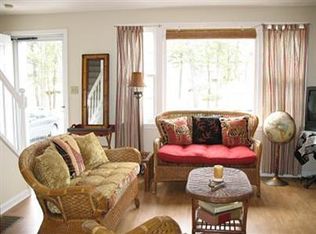 569 Carriage Shop Rd APT C, East Falmouth, MA 02536