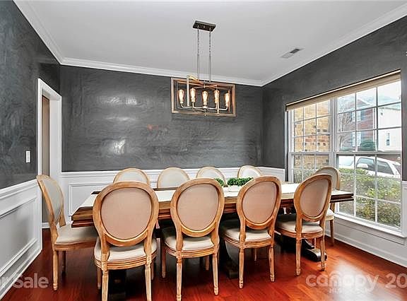 5th image of 10322 Lauder Ct