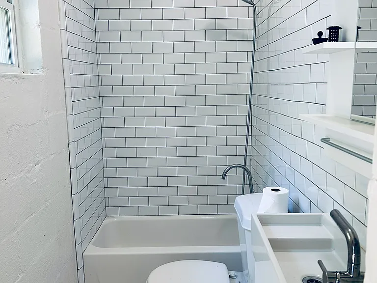 49 Dorothy St SE #B — Photo 12