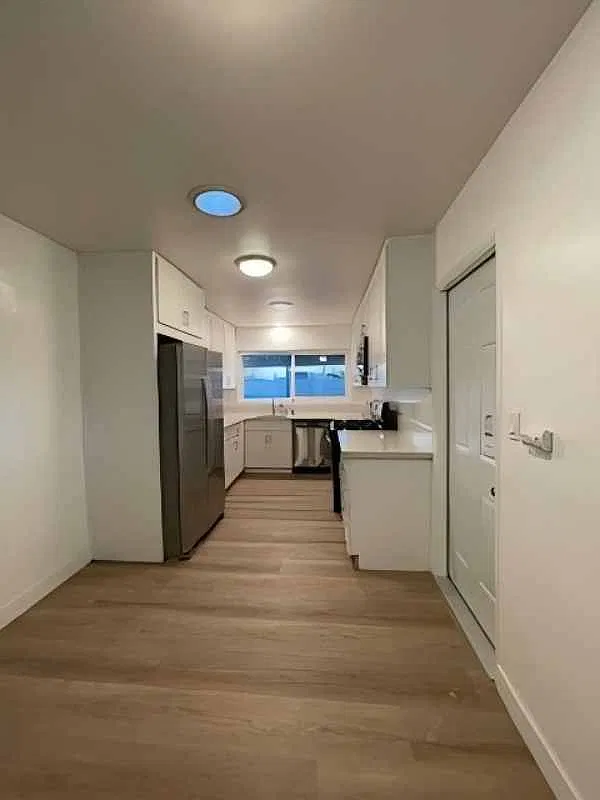 4 bed, 1928 sqft, $7,200 — Photo 4