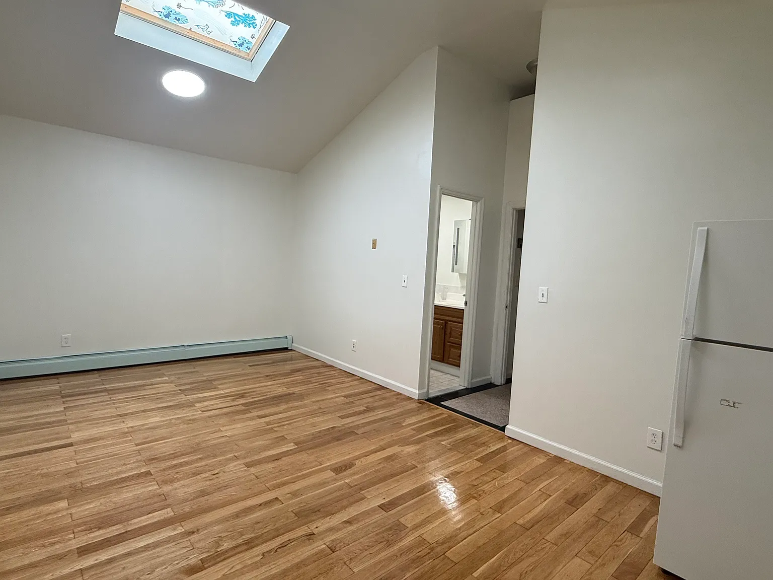 3103 Linden Pl — Photo 4