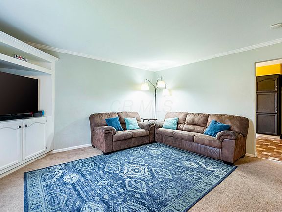 2nd image of 8257 Kingsley Dr
