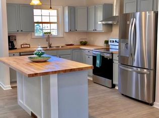 650 San Gabriel Rd, Lusby, MD 20657