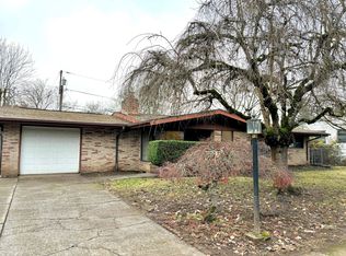 9733 SE Lincoln St, Portland, OR 97216