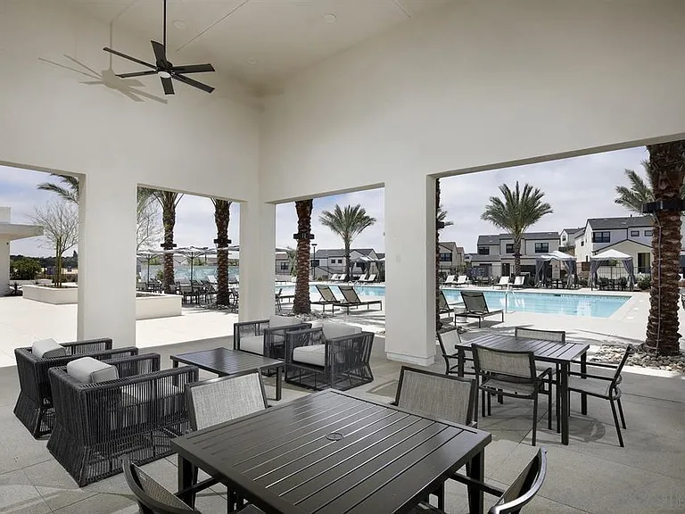 6195 Summit Crest Cir — Photo 50