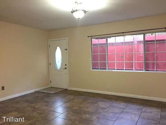 3rd image of 912 N Avenue 49