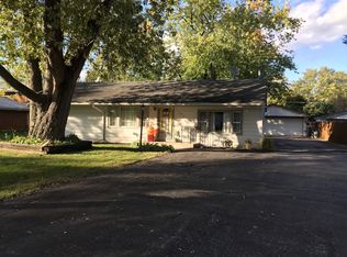 7918 W 99th St, Hickory Hills, IL