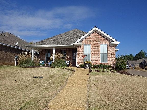2nd image of 515 Leigh Ln