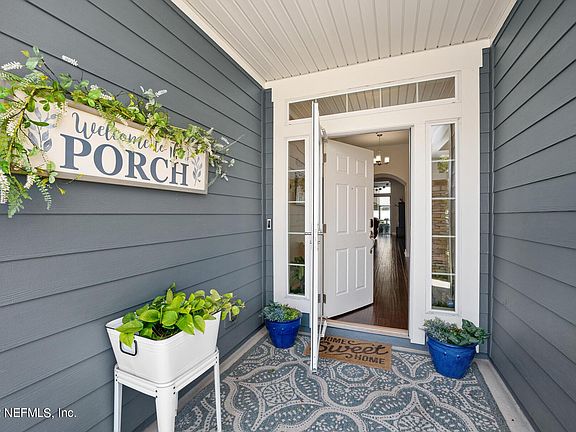 3rd image of 14642 Garden Gate Dr
