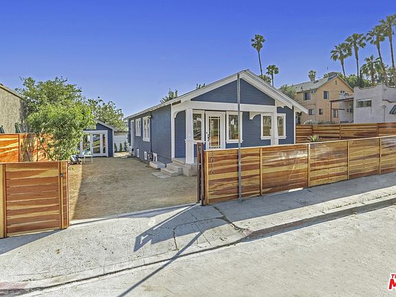 4th image of 3016 Del Monte Dr