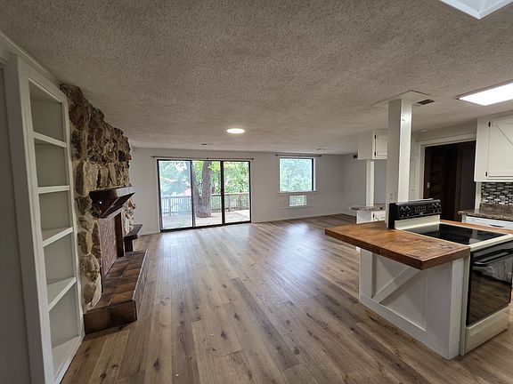 4th image of 111 Ballew Ln
