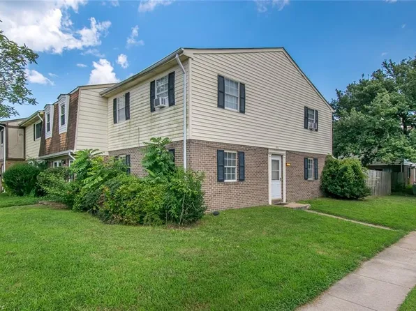 1856 Olde Buckingham Rd, Hampton, VA 23669