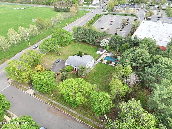 3rd image of 1 Flintlock Road