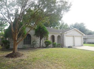 9203 Rentur Dr, Houston, TX 77031