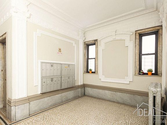 5th image of 267 Clifton Pl APT 3C