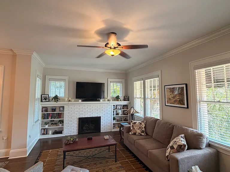 1003 S Dakota Ave — Photo 4