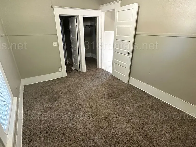 1405 S Main St — Photo 11