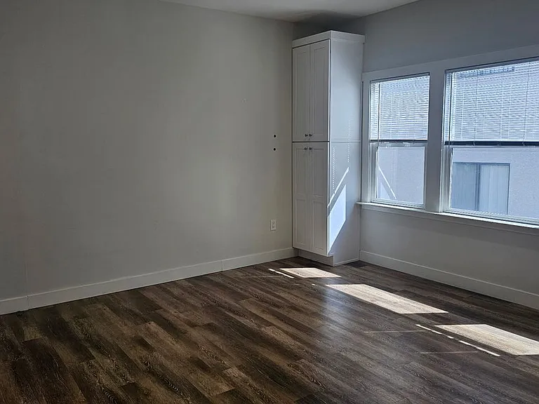 833 S Catalina St — Photo 3