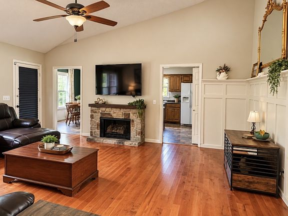 5th image of 268 Timberlake Dr