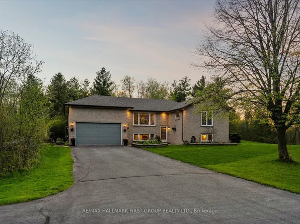 2720 Castle Hill Dr, Hamilton, ON K9A 0M3