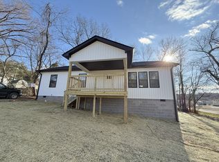 114 Planters St, Hartsville, TN 37074