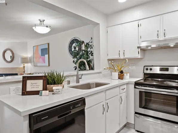 39078 Guardino Dr APT 103, Fremont, CA 94538