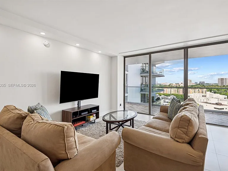 19707 Turnberry Way #12L — Photo 5