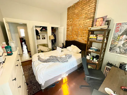 Rented by Garfield Realty  | media 23