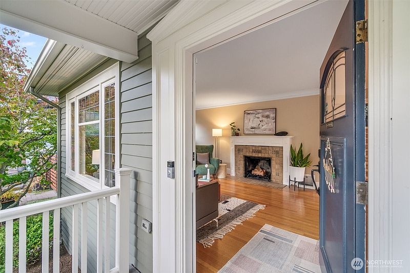 2nd image of 6516 31st Avenue NE
