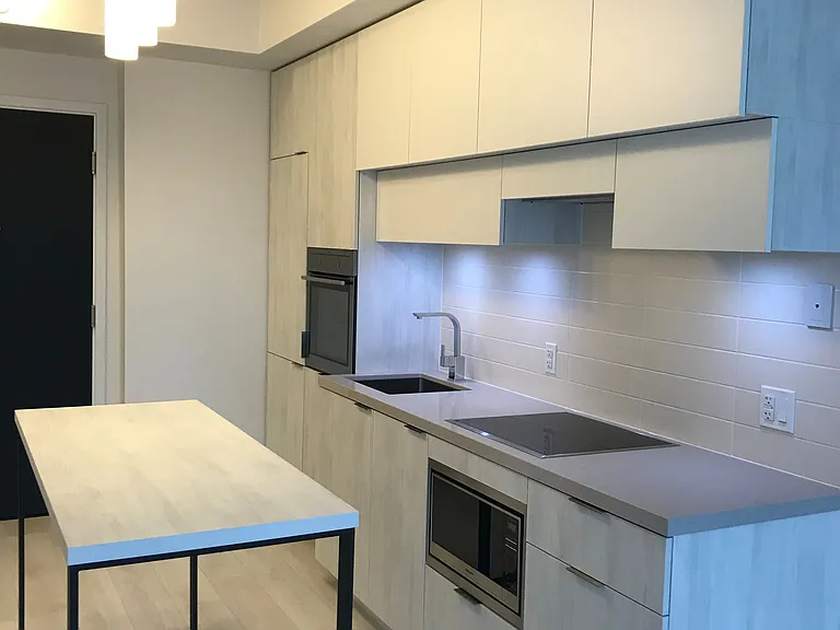 8 Eglinton Ave E #3509 — Photo 2
